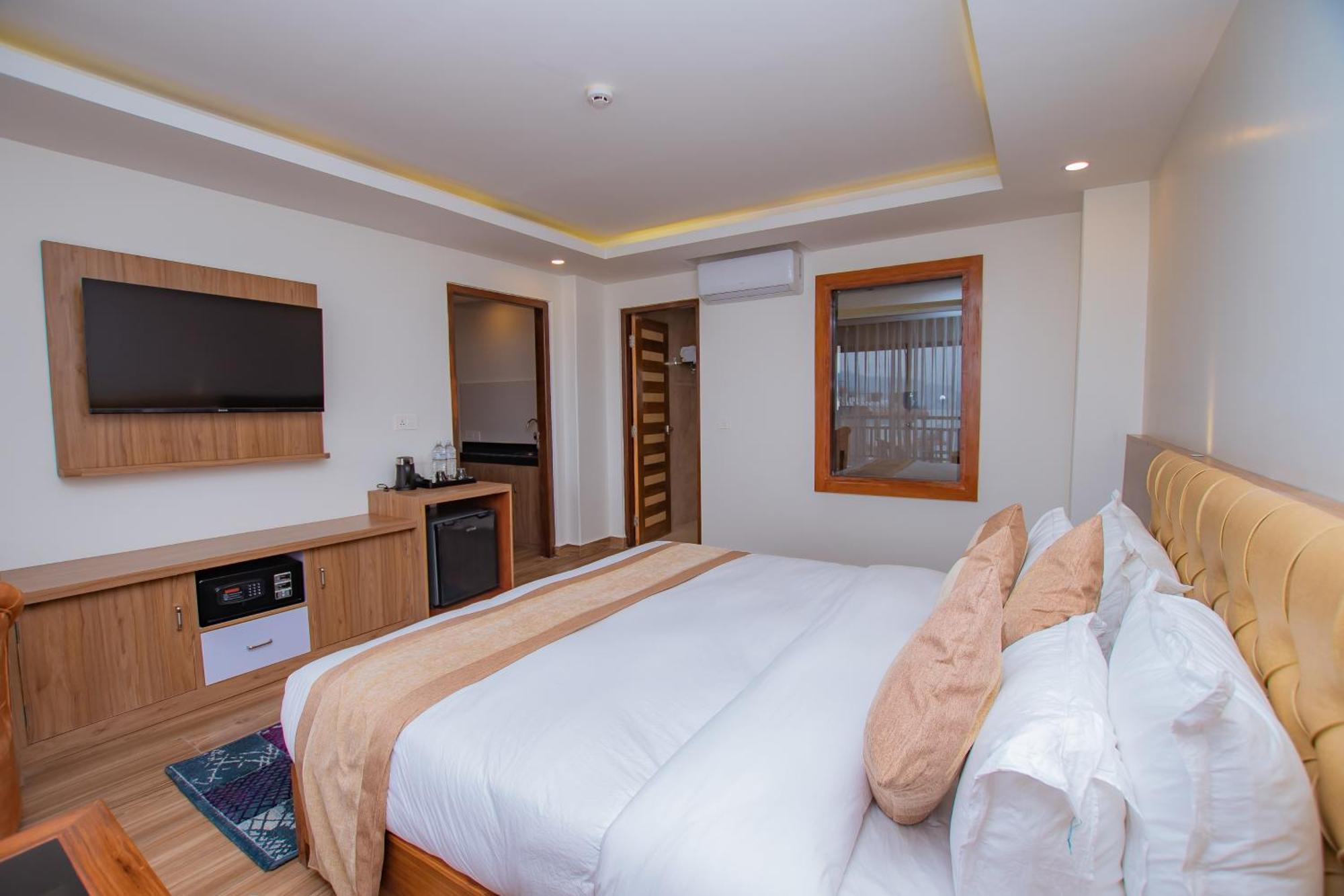 Hotel Pokhara Village & Spa Exteriér fotografie