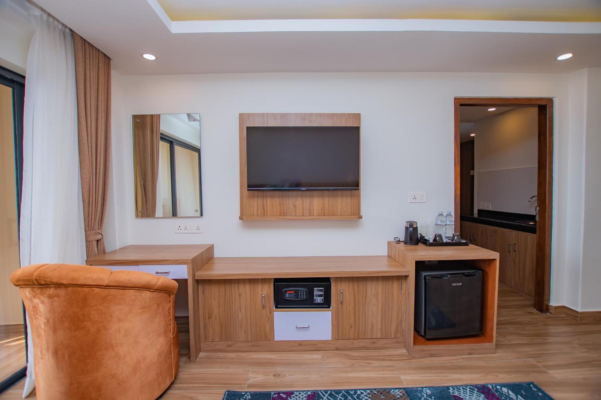 Hotel Pokhara Village & Spa Exteriér fotografie
