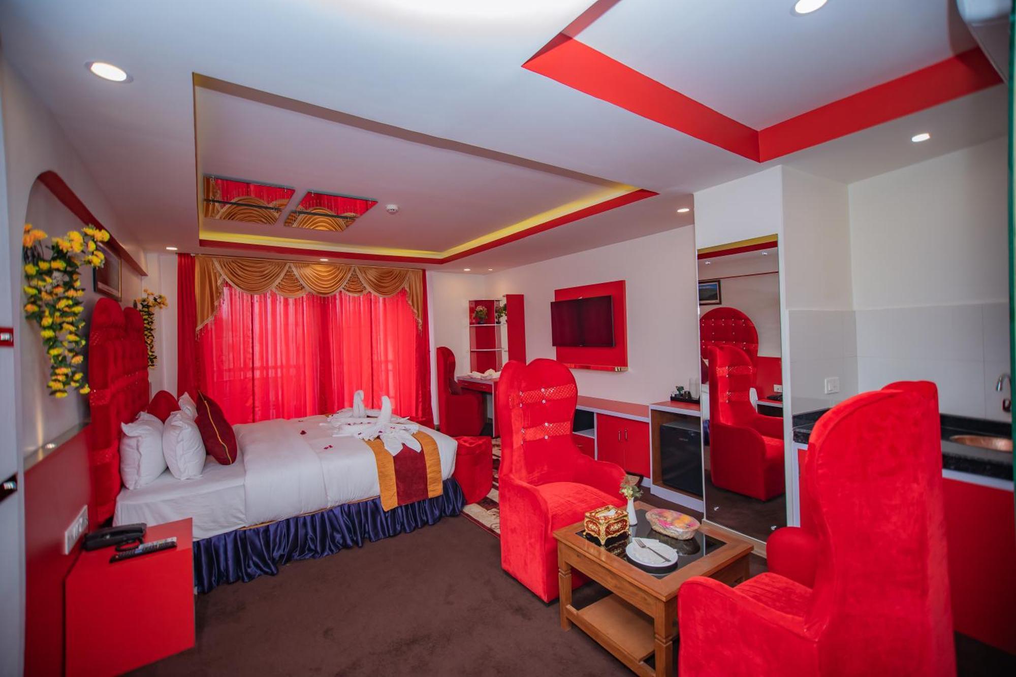 Hotel Pokhara Village & Spa Exteriér fotografie