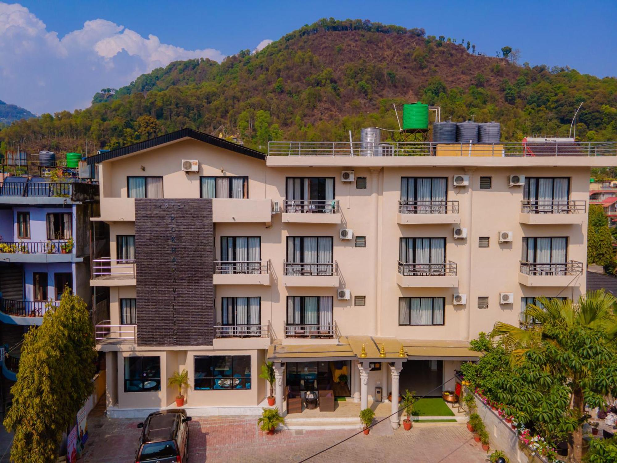 Hotel Pokhara Village & Spa Exteriér fotografie