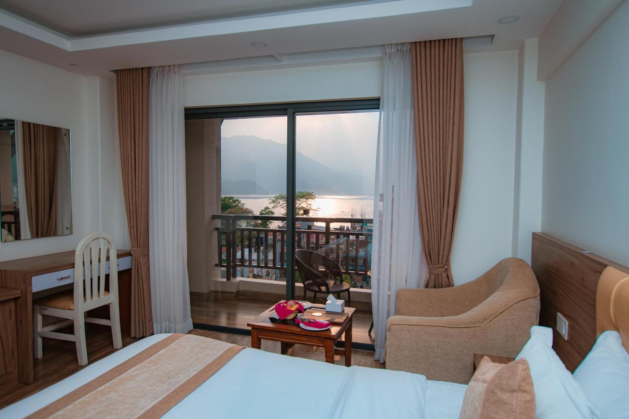 Hotel Pokhara Village & Spa Exteriér fotografie